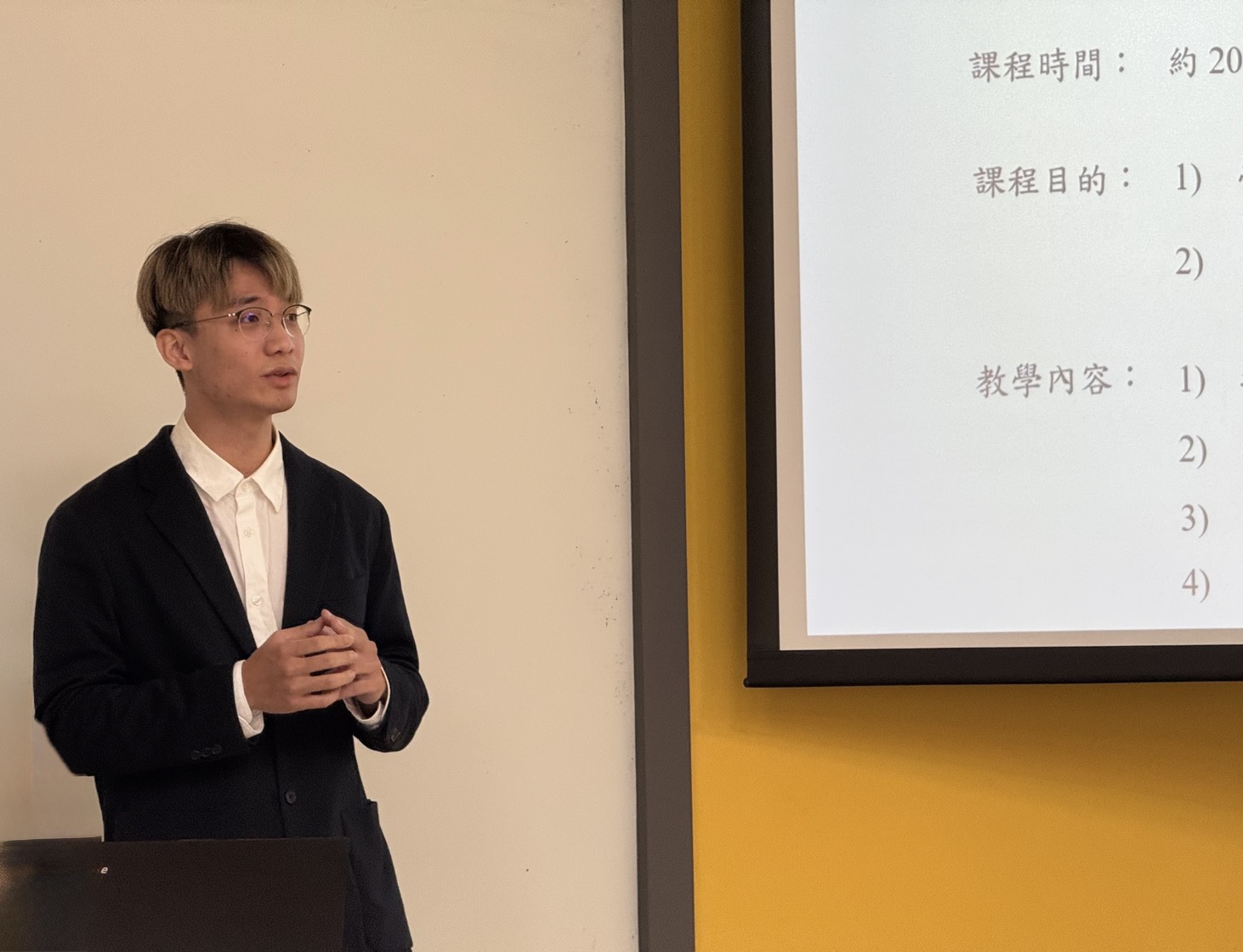 吳承諭, Physics tutor in 烏日、大里、南區 (其他區也可議) · Taichung, Taiwan